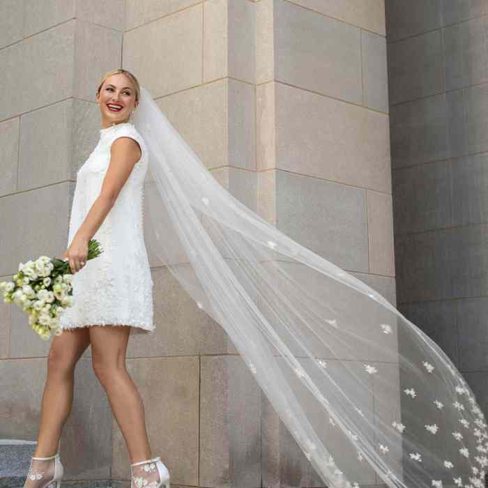 Wedding dresses for courthouse