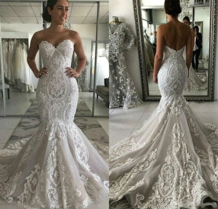 Wedding dress open back