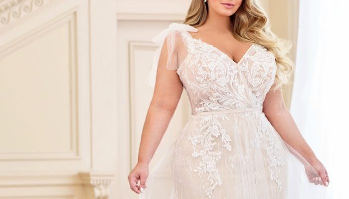 Wedding Dresses for Curvy Plus Size Brides