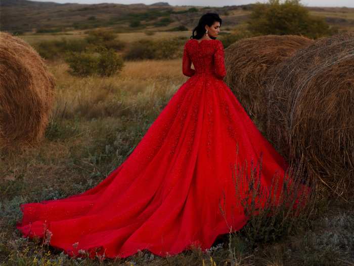 Wedding dress red colour